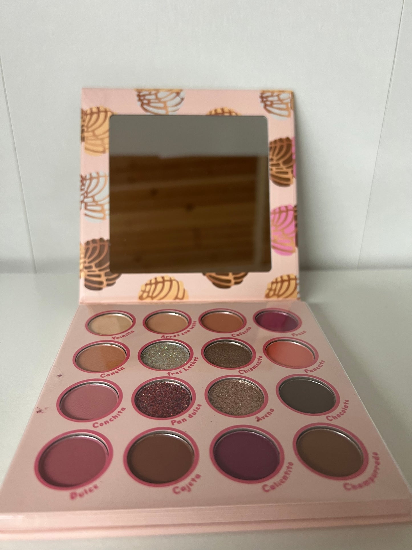 Eyeshadow palette